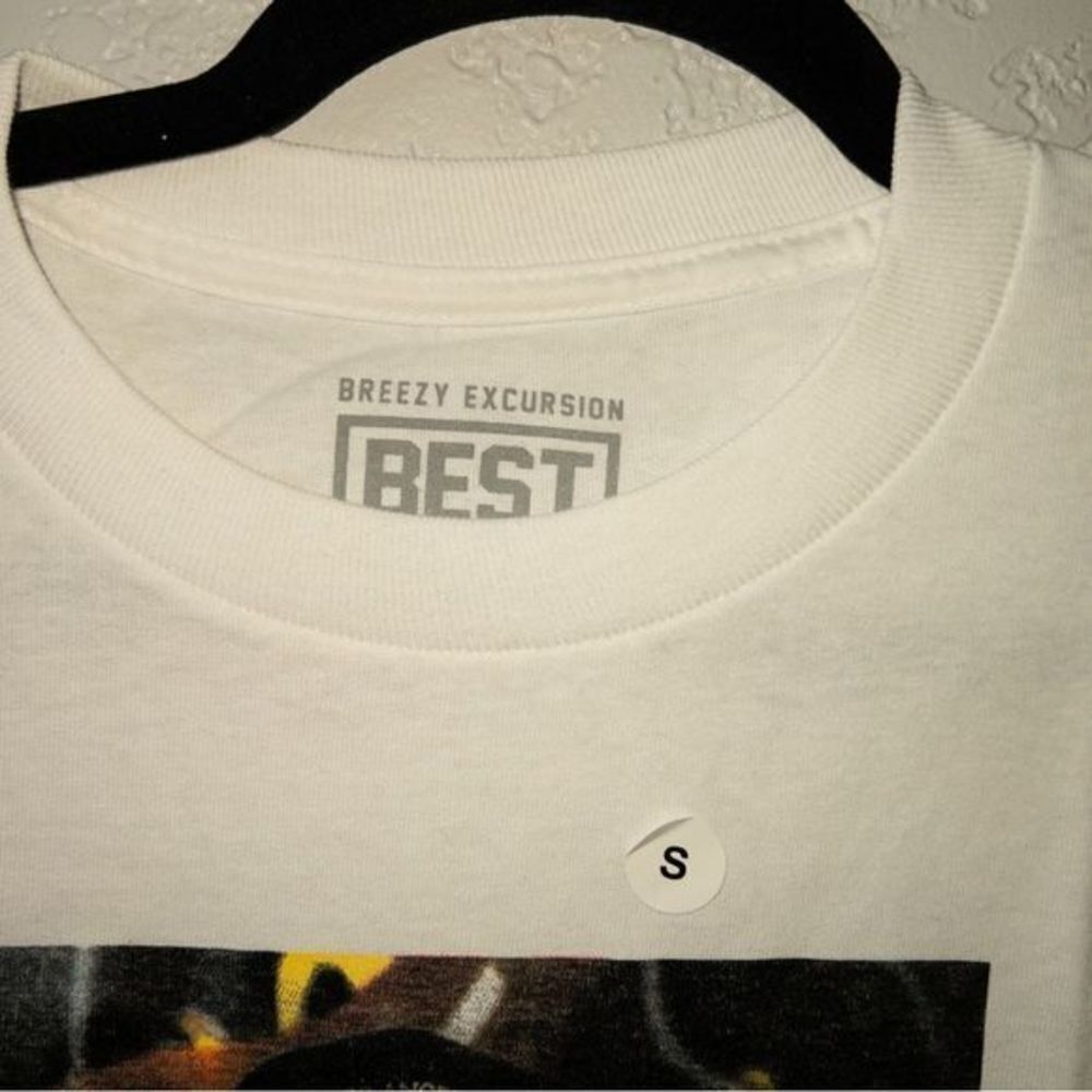 NIP Breezy Excursion White G Code Raiders T-Shirt Size‎ Small - Picture 3 of 4